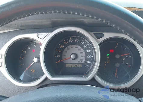 2004 Toyota 4Runner Sr5 V6 z USA, uszkodzony, nr VIN JTEZU14R440029528